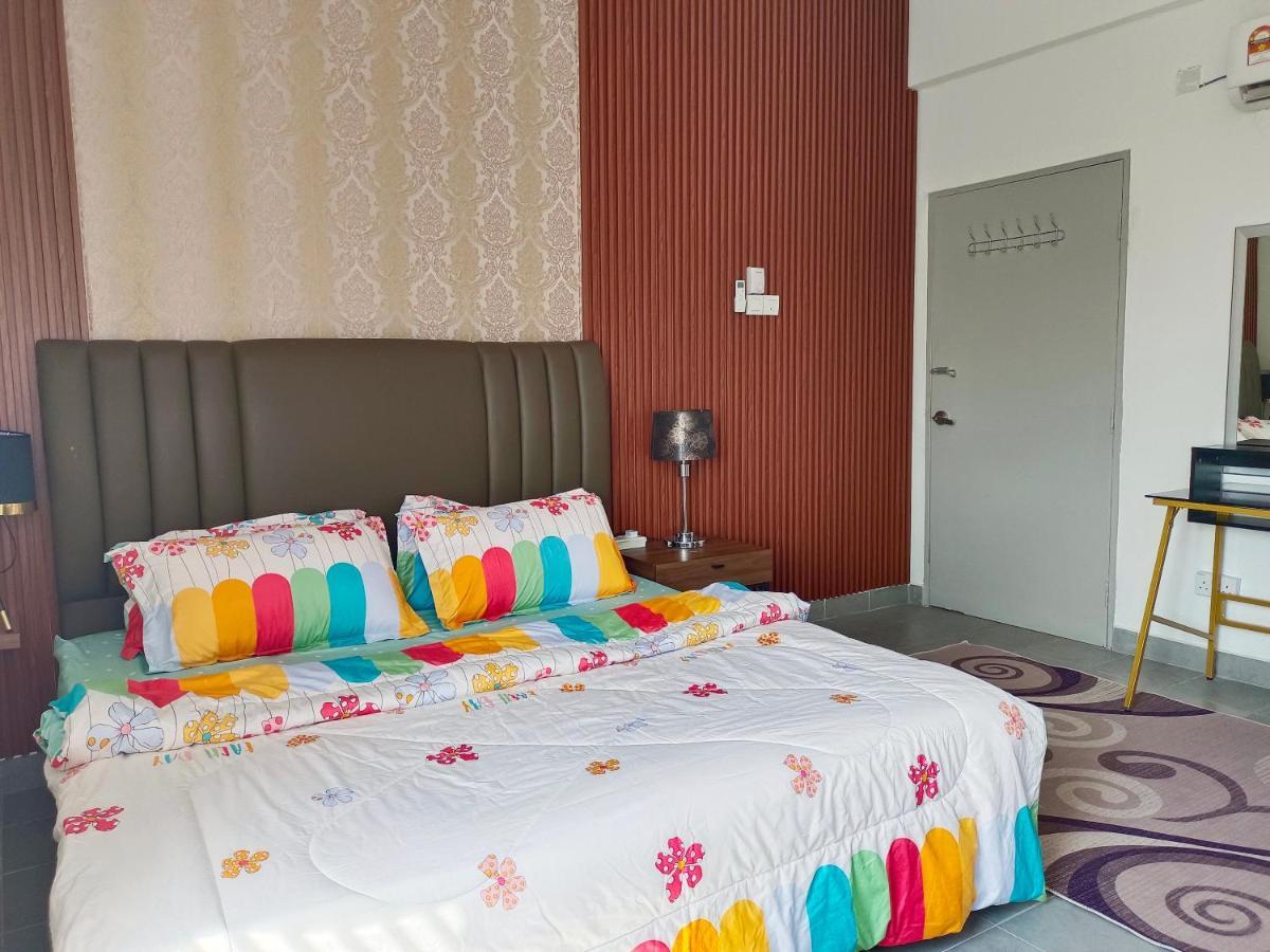 Dg Homestaymuslim - Near Alamanda