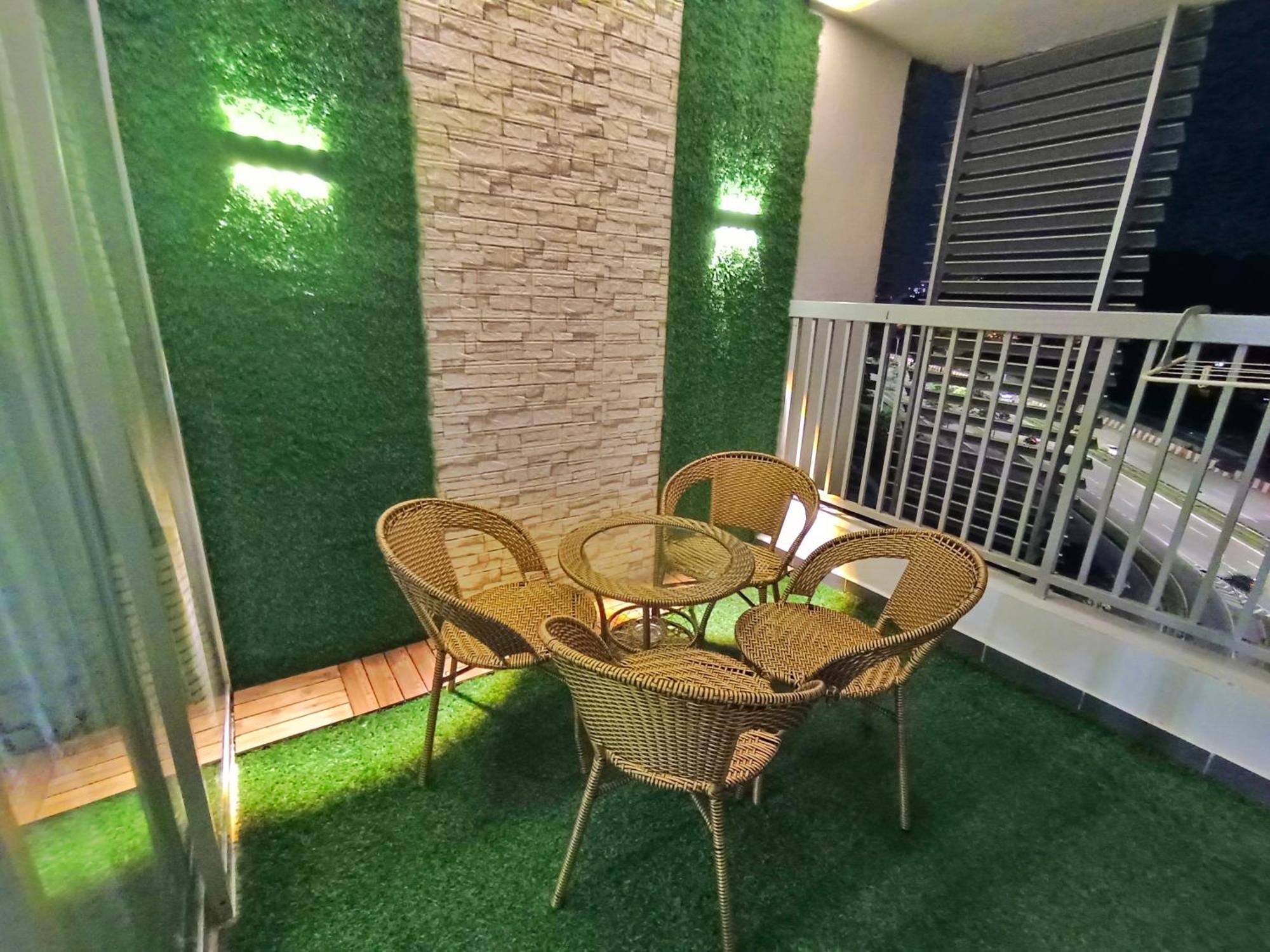 Dg Homestaymuslim - Near Alamanda